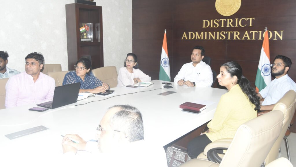 अधिकारी नागरिकों को गुणवत्तापूर्ण स्वास्थ्य सेवाएं उपलब्ध करवाना करें सुनिश्चित :- उपायुक्त सचिन गुप्ता