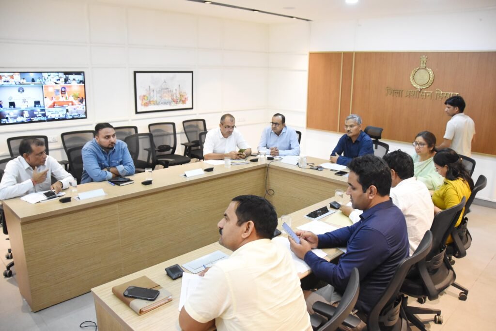 विशेष गहन पुनरीक्षण-2026 को लेकर डीसी ने ली बैठक, डिजिटाइजेशन कार्य में तेजी लाने की दी हिदायत