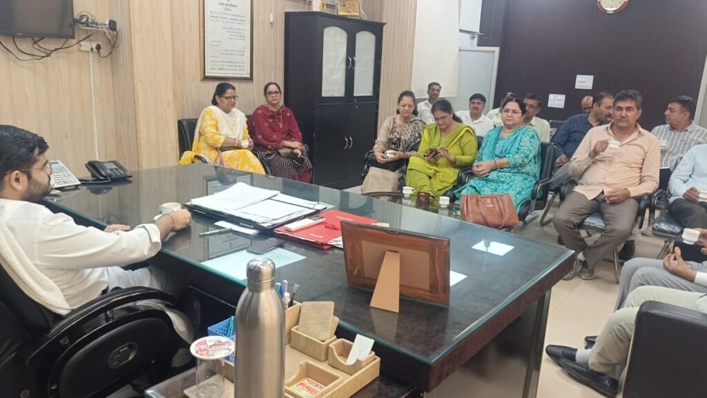 24 जुलाई तक विशेष गहन पुनरीक्षण अभियान का कार्य हर हाल में करें पूरा :- एसडीएम विपिन कुमार