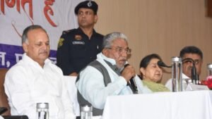 विकास एवं पंचायत विभाग मंत्री कृष्ण लाल पंवार ने जिला लोक संपर्क एवं कष्ट निवारण समिति की बैठक की अध्यक्षता की