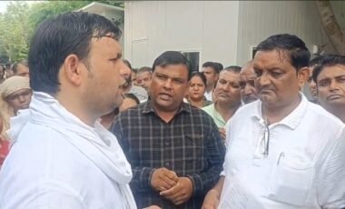 हरियाणा में गेस्ट टीचरों ने खेल मंत्री गौरव गौतम को सौंपा मांगपत्र, 12 हजार गेस्ट टीचरों को नियमित करने की मांग