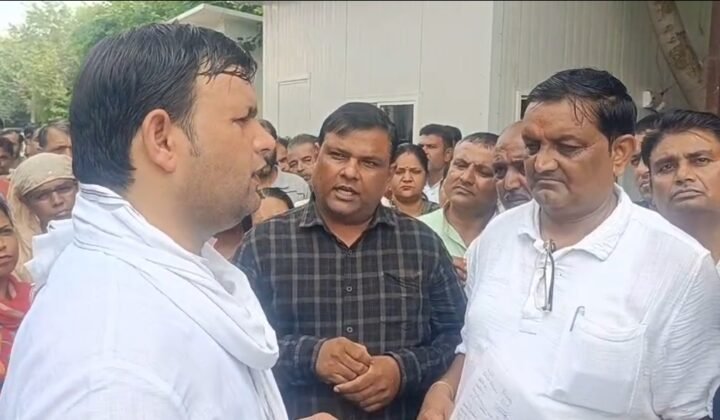 हरियाणा में गेस्ट टीचरों ने खेल मंत्री गौरव गौतम को सौंपा मांगपत्र, 12 हजार गेस्ट टीचरों को नियमित करने की मांग